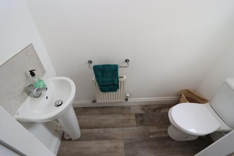 3 bedroom semi-detached house for sale, Dukesfield, Earsdon View, Newcastle Upon Tyne, NE27 0EZ