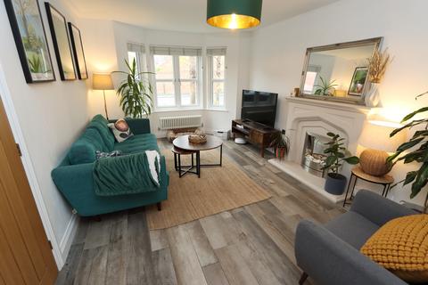 3 bedroom semi-detached house for sale, Dukesfield, Earsdon View, Newcastle Upon Tyne, NE27 0EZ