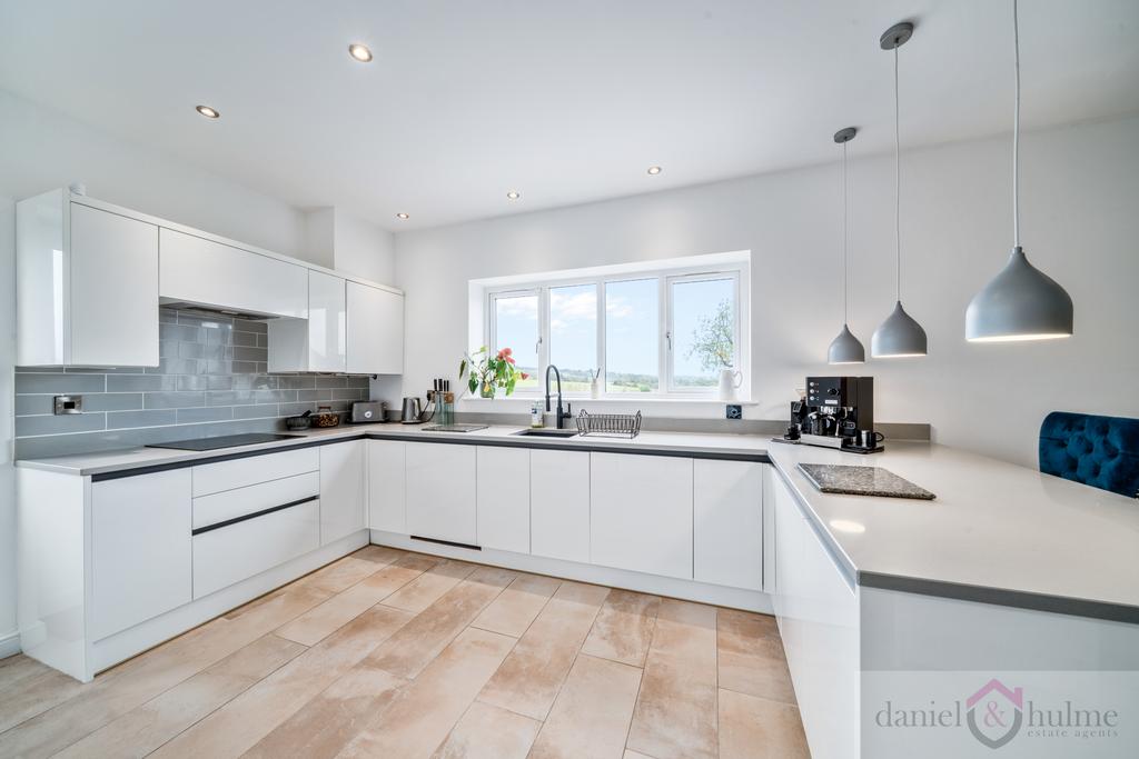 Kitchen 4