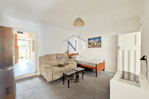 undefined, Bristow Road, Hounslow, TW3