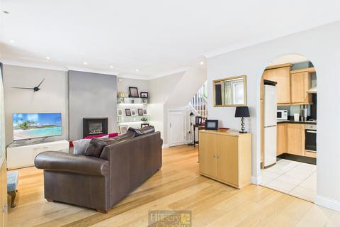 undefined, Glendale Close, Shenfield, Brentwood, Essex, CM15