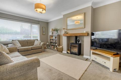 3 bedroom semi-detached house for sale, Studley Close, Northallerton