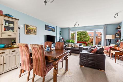 undefined, Waterfall Crescent, Crawley RH11
