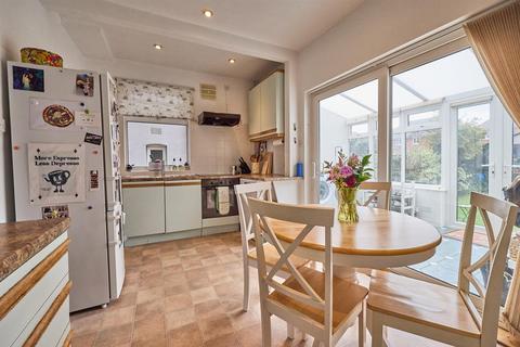 3 bedroom semi-detached house for sale, Lutterworth Road, Burbage, Hinckley