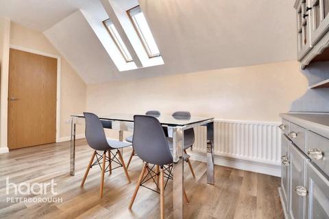 undefined, Manor Drive, Gunthorpe