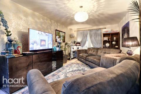 undefined, Manor Drive, Gunthorpe