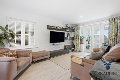 4 bedroom semi-detached house for sale, Chelmer Village CM2