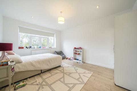 undefined, Hervey Close, London N3
