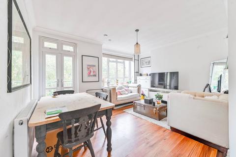 64 Tyneham Close, London, SW11 5XW