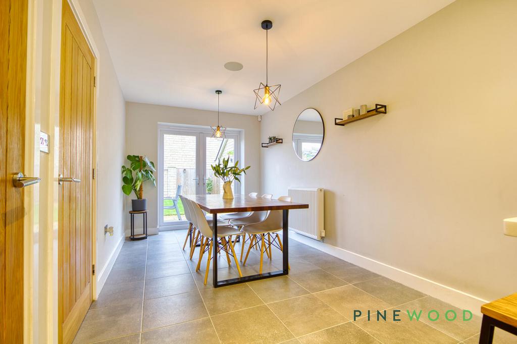 Kitchen / Dining Room