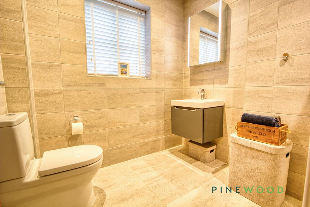Ensuite (Bedroom 1)