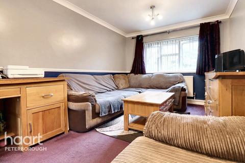 2 bedroom flat for sale, Horton Walk, Westwood