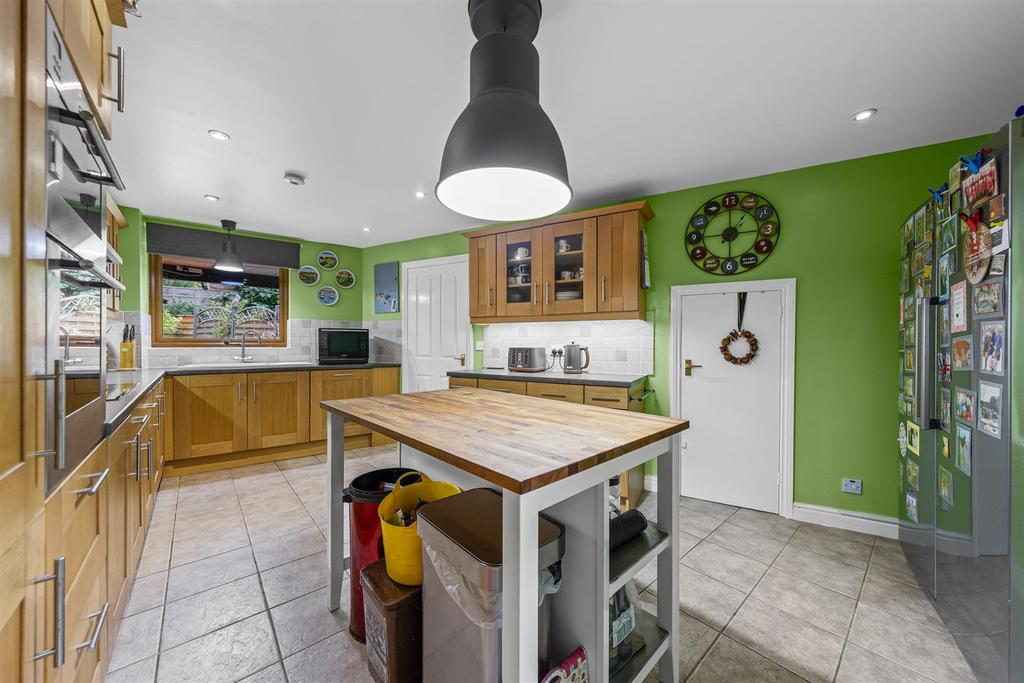 19 Lissel Rd Web27.jpg