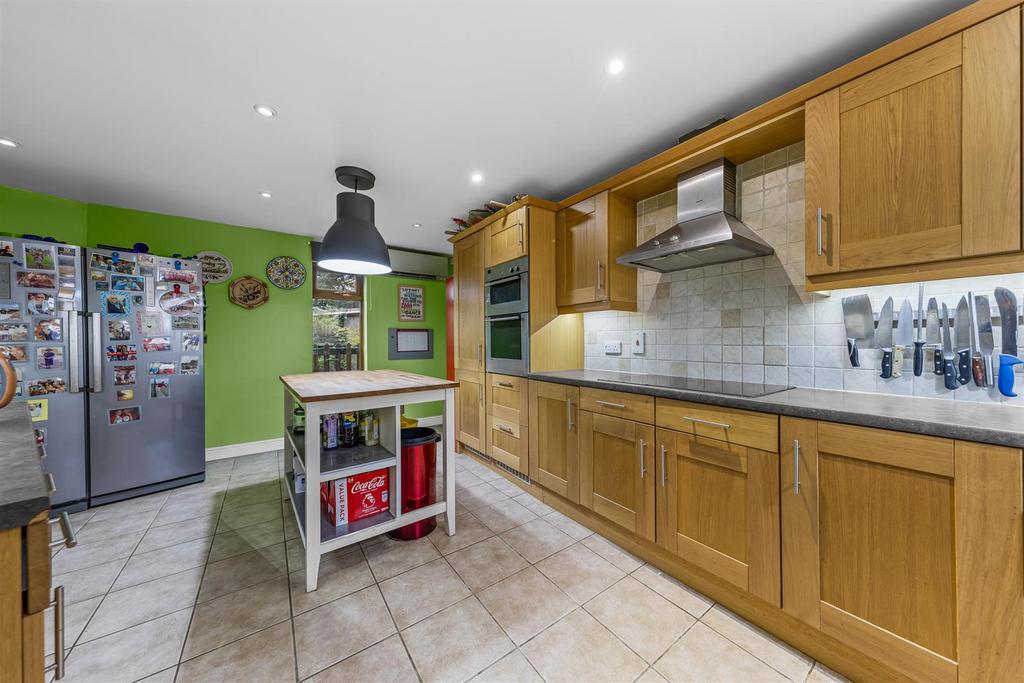 19 Lissel Rd Web25.jpg