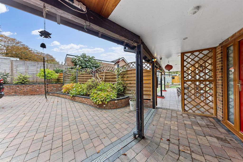 19 Lissel Rd Web05.jpg