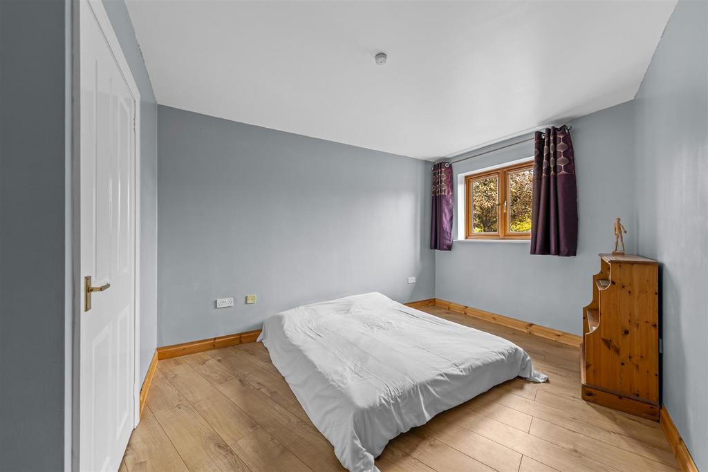 19 Lissel Rd Web44.jpg