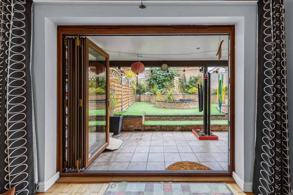 19 Lissel Rd Web32.jpg