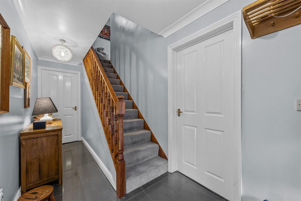 19 Lissel Rd Web22.jpg