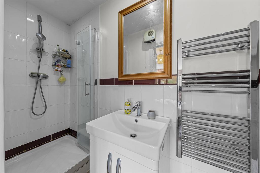19 Lissel Rd Web50.jpg