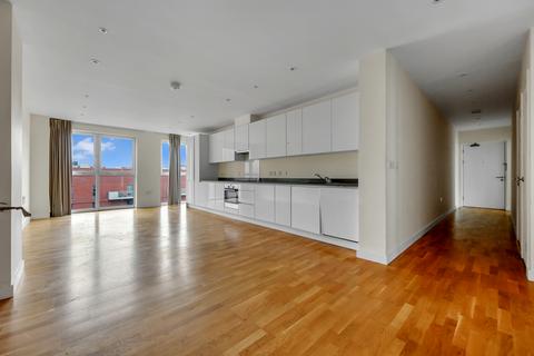 3 bedroom flat for sale, Logan Close, E20