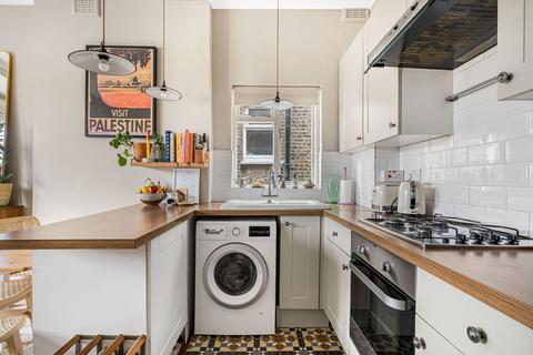 1 bedroom flat for sale, 103 Thornlaw Road, London SE27