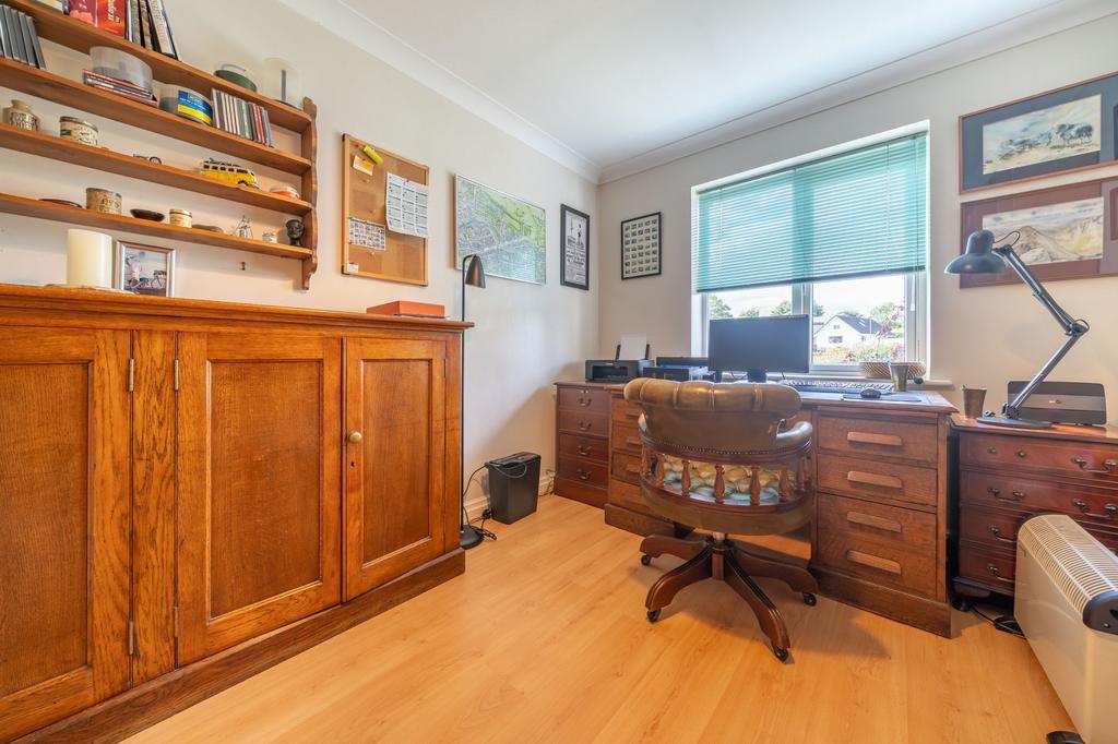 Office/bedroom