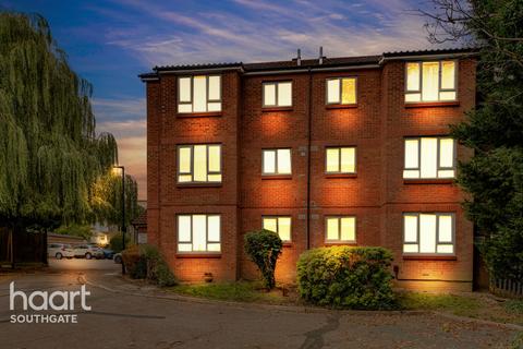 undefined, Badgers Close, Enfield