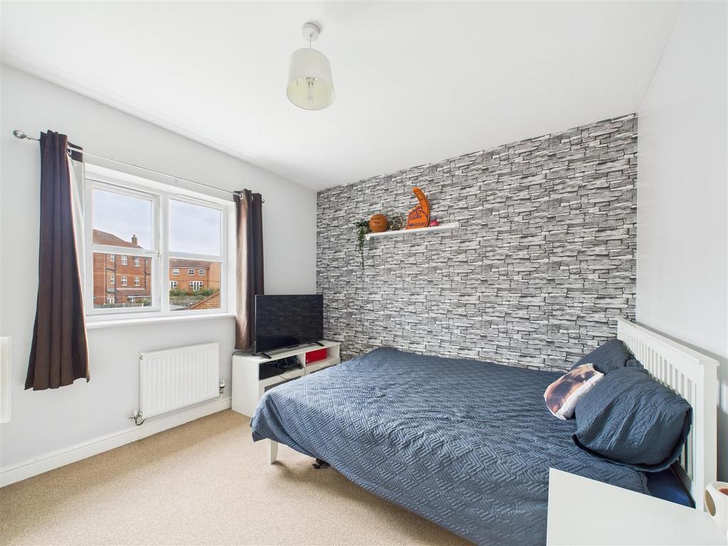 CAM03303 G0-PR0237-STILL003.jpg