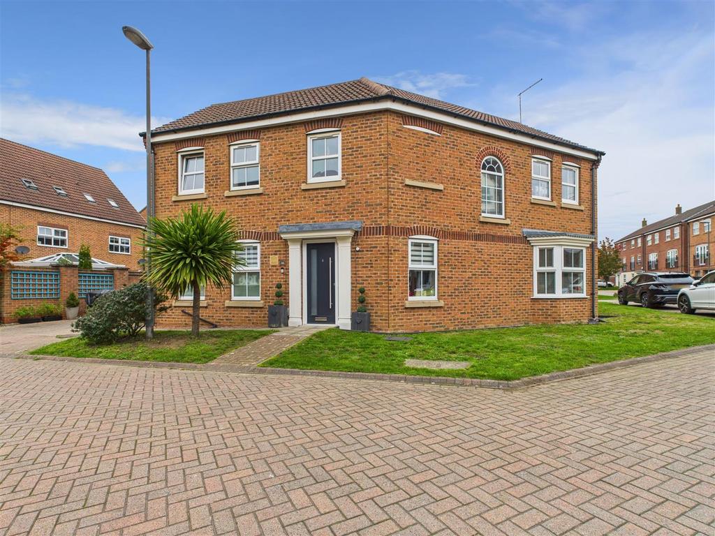 CAM03303 G0-PR0237-STILL037.jpg