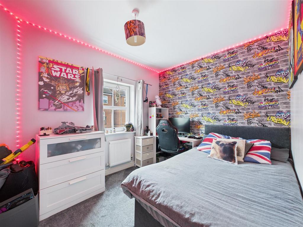 CAM03303 G0-PR0237-STILL014.jpg