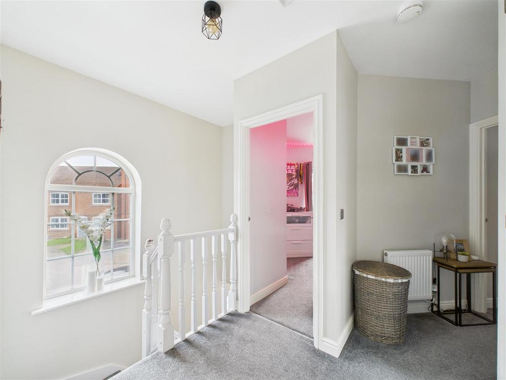 CAM03303 G0-PR0237-STILL015.jpg