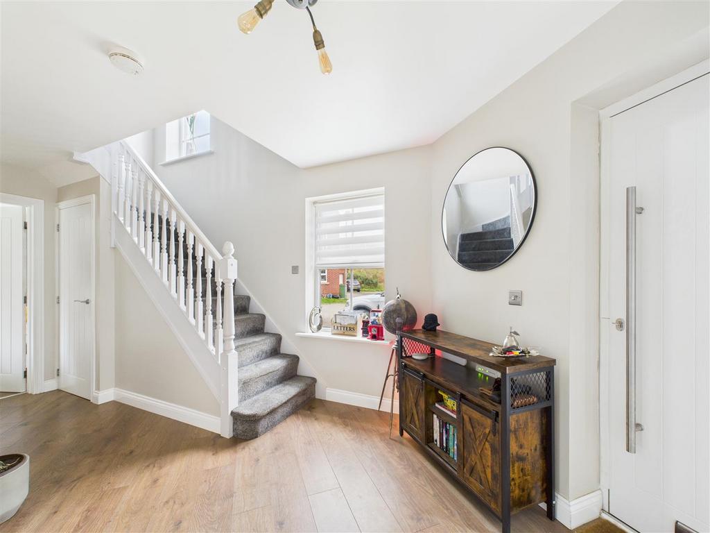 CAM03303 G0-PR0237-STILL032.jpg