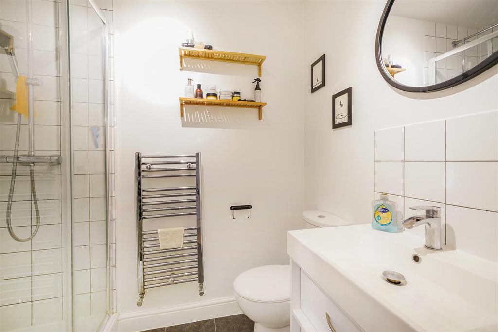 Flat 8, 10 Thicket Road - WQNVXJmt D6 Bv8ch Hdw OK.jpg