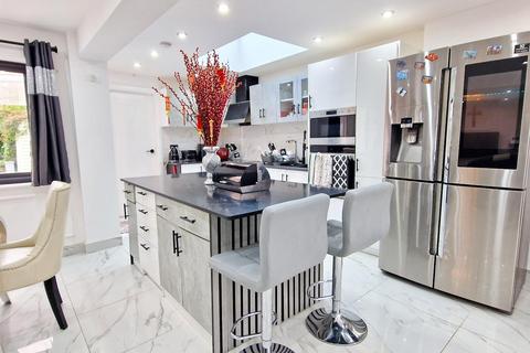 5 bedroom semi-detached house for sale, Barry Avenue, Bicester