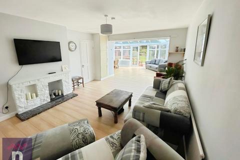 2 bedroom bungalow to rent, Godwin Road, Winchcombe, GL54