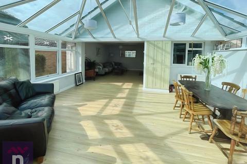 2 bedroom bungalow to rent, Godwin Road, Winchcombe, GL54