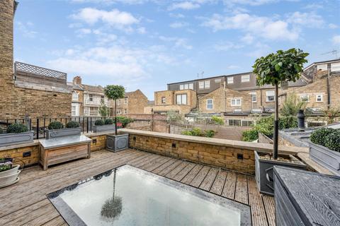 18 Alkerden Road, London, W4 2HP