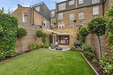 18 Alkerden Road, London, W4 2HP