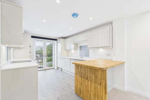4 bedroom townhouse to rent, Nina Boyle Close, Utley, West Yorkshire, BD20