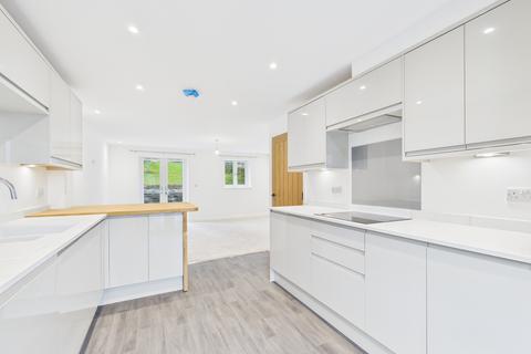 4 bedroom townhouse to rent, Nina Boyle Close, Utley, West Yorkshire, BD20