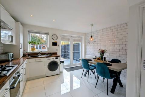 3 bedroom end of terrace house for sale, St. Aloysius View, Hebburn, NE31