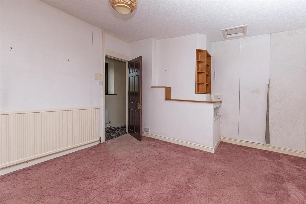 Bramleys Estate Agents - Leeds Road - Mirfield (20
