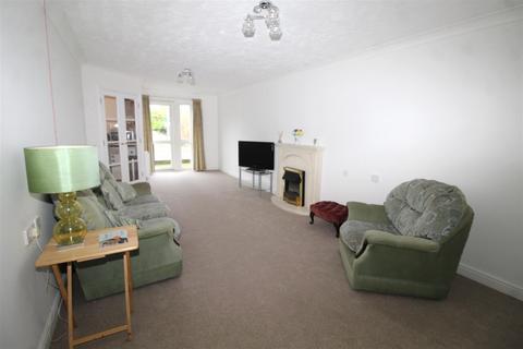 undefined, Darkes Lane, Potters Bar EN6