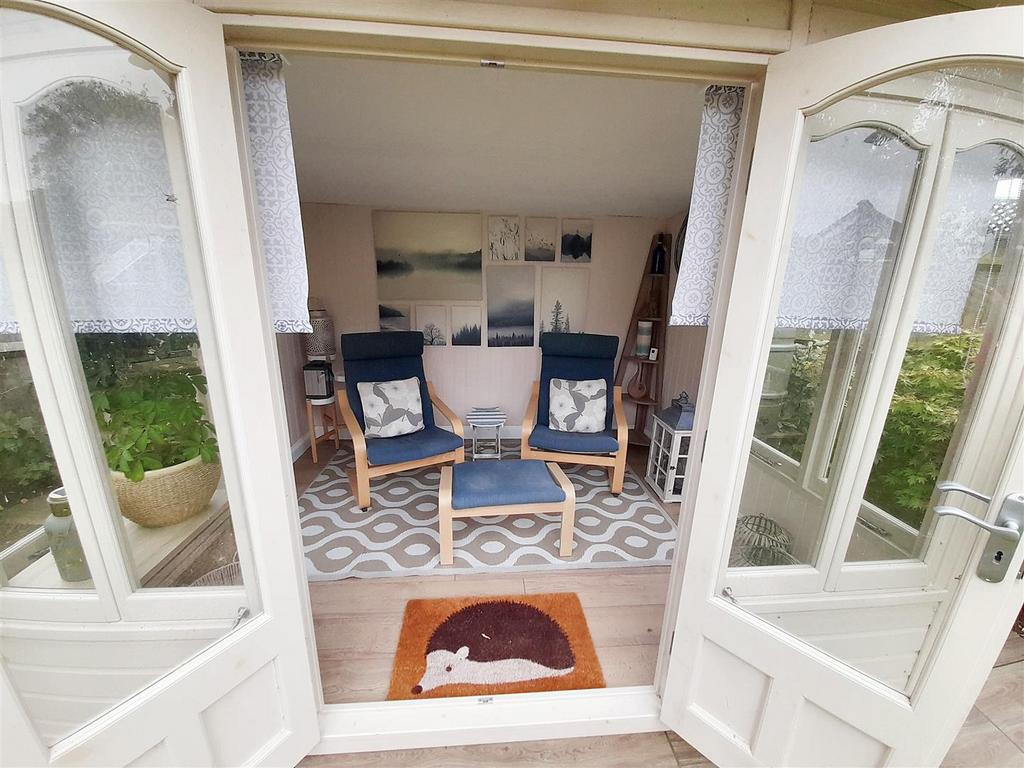 Summer house new.jpg