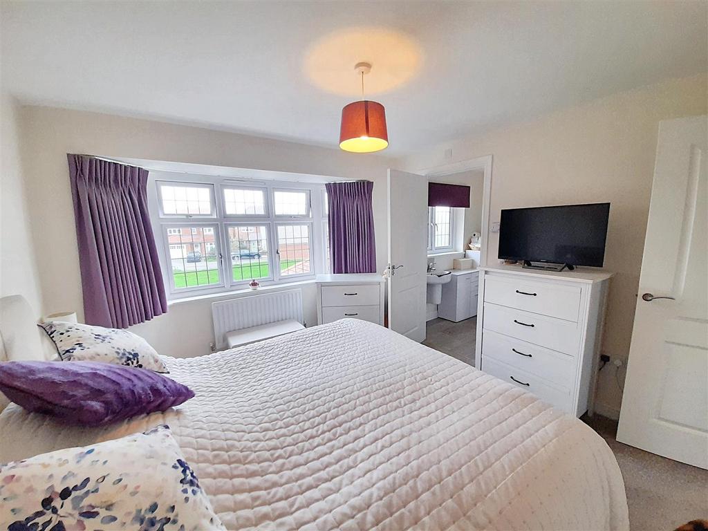 Bedroom 1b new.jpg