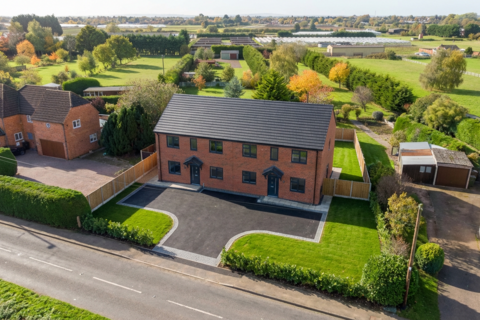 undefined, Newtown, Offenham, Evesham, Worcestershire, WR11 8RZ