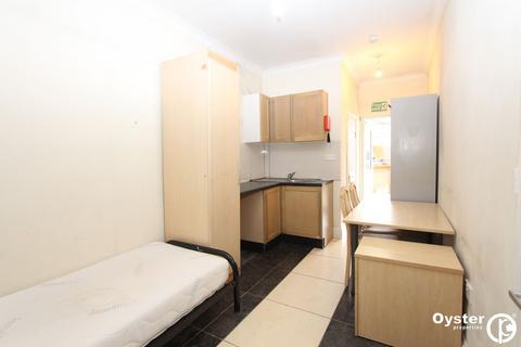 undefined, Bowrons Avenue, Wembley, HA0