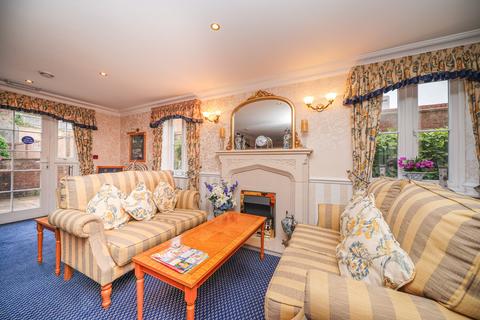 1 bedroom retirement property for sale, High Street, Berkhamsted HP4