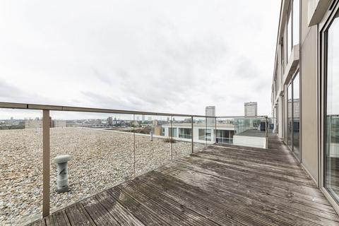 1 bedroom flat to rent, Lanterns Way, London E14