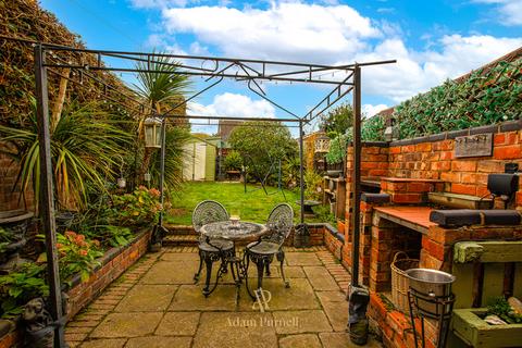4 bedroom terraced house for sale, Hinckley Road, Burbage, LE10
